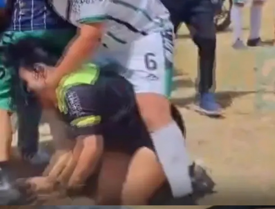 Violencia sin límites: una joven árbitra fue atacada en Bahía Blanca