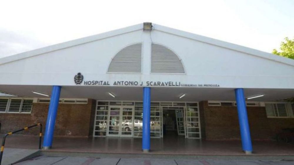 Se hicieron pasar por personal de salud y recibieron la vacuna