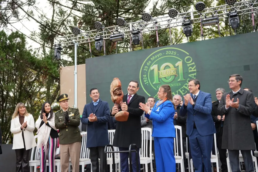 En Liebig, Valdés instó a continuar el progreso con producción e industrialización