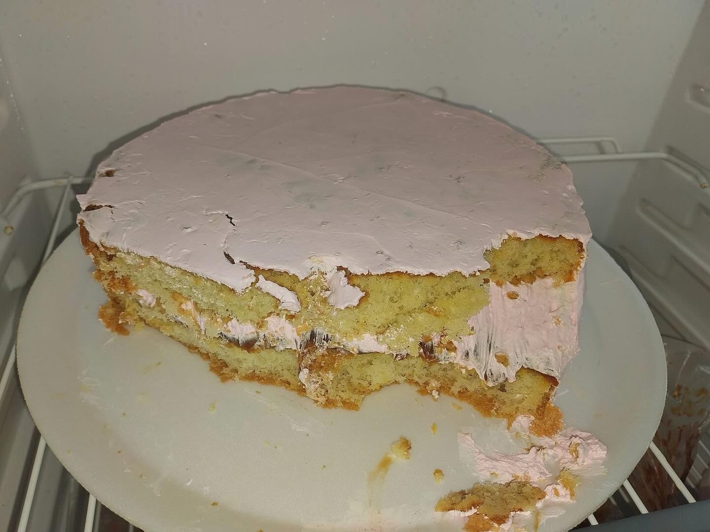 Monte Caseros: entraron a robar a una casa y hasta se comieron la torta