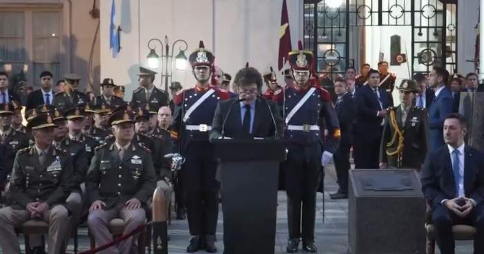 Milei rebautizó a San Martín como "Juan José de San Martín"