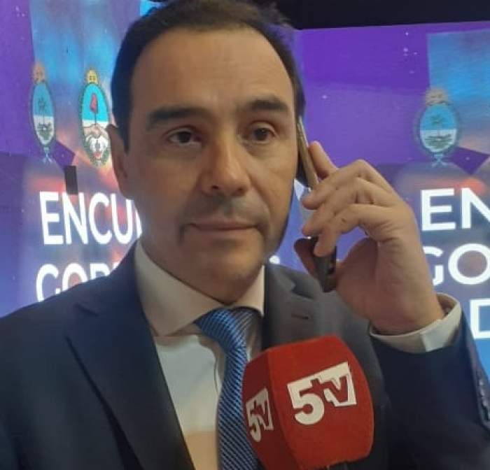 "Debemos coordinar esfuerzos por los intereses de la Región Litoral"