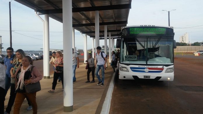 Más de 10 horas de demora para ingresar al país por Posadas-Encarnación