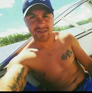 Joven de 25 años falleció tras caer de su motocicleta en Esquina