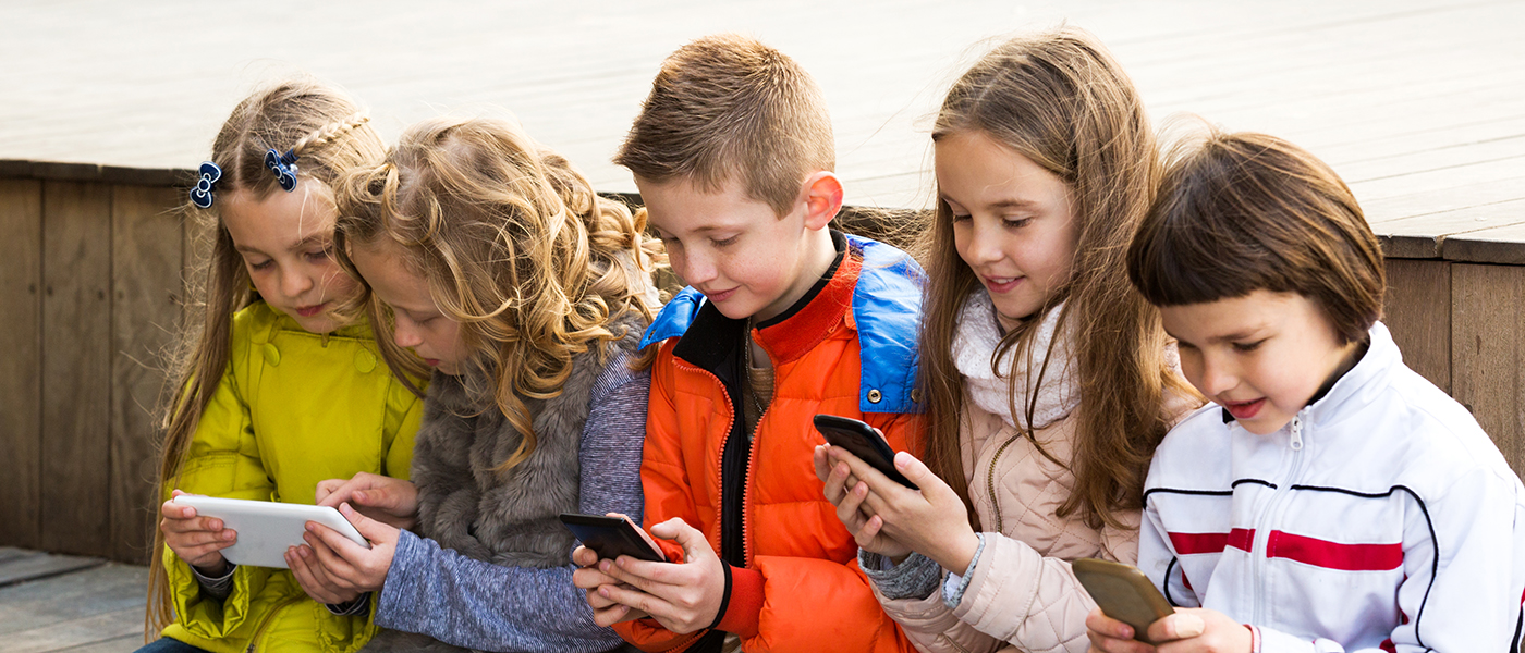 El Reino Unido también prohíbe las redes sociales para menores de 16 años