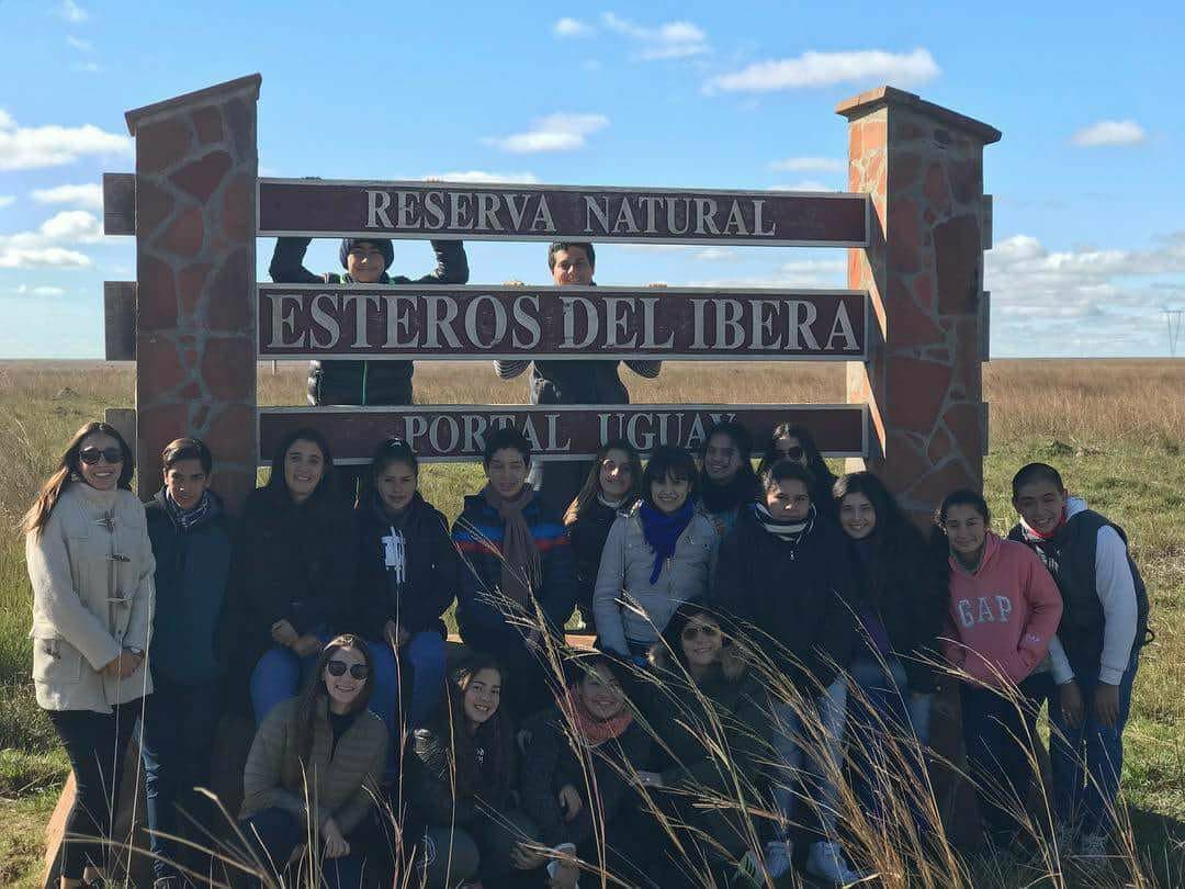 Alumnos de Esquina en Carlos Pellegrini