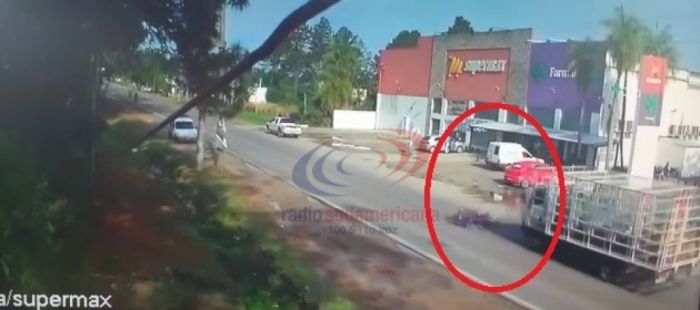 Murió el joven que fue arrollado por un camión en Santa Ana