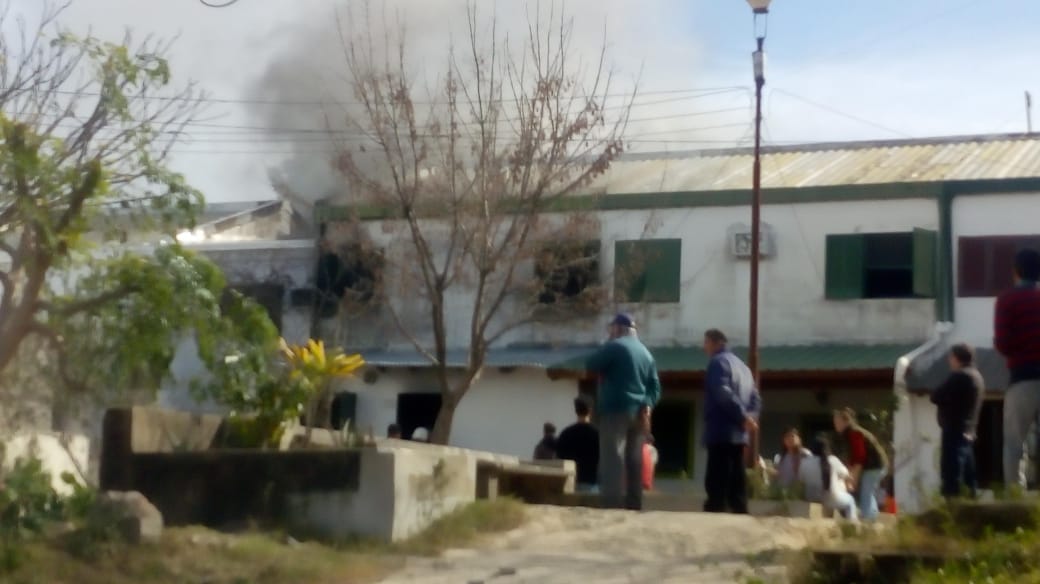 Juntarán donaciones para ayudar a la familia Castillo Reding que perdió todo en un incendio