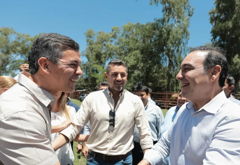 El gobernador Gustavo Valdés desarrollará una agenda de trabajo en Paraguay junto al presidente Santiago Peña