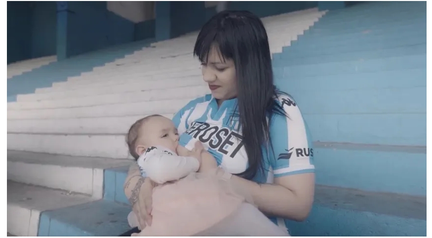 Racing lanzará un novedoso modelo de camisetas diseñadas para amamantar en la cancha