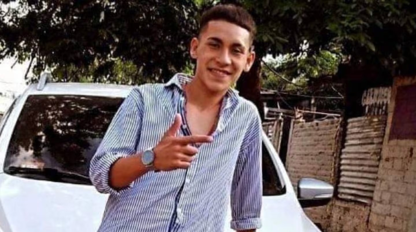Comenzó el juicio a seis policías por la muerte de Lautaro Rosé en el río Paraná en 2021