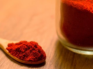 Prohiben la venta de un ají molido y un pimentón extradulce